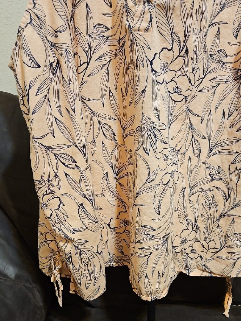 Lane Bryant Peach Floral Sleeveless V-Neck Camisole - Picture 3 of 7